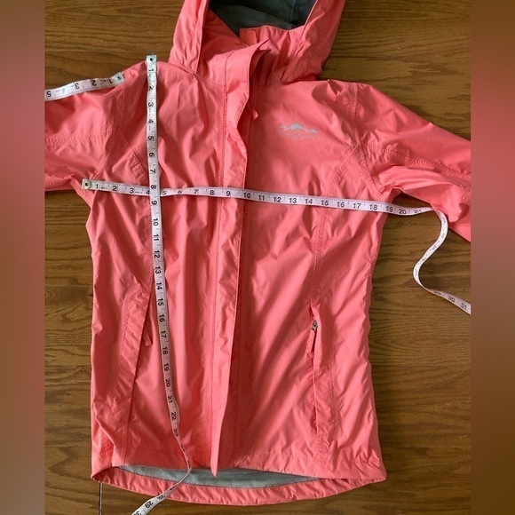 Like new, Lauren James wind/rain jacket Size Small - Picture 8 of 10